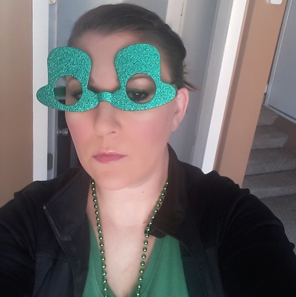 Meet your Posher, Lindsay - Picture 2 of 4